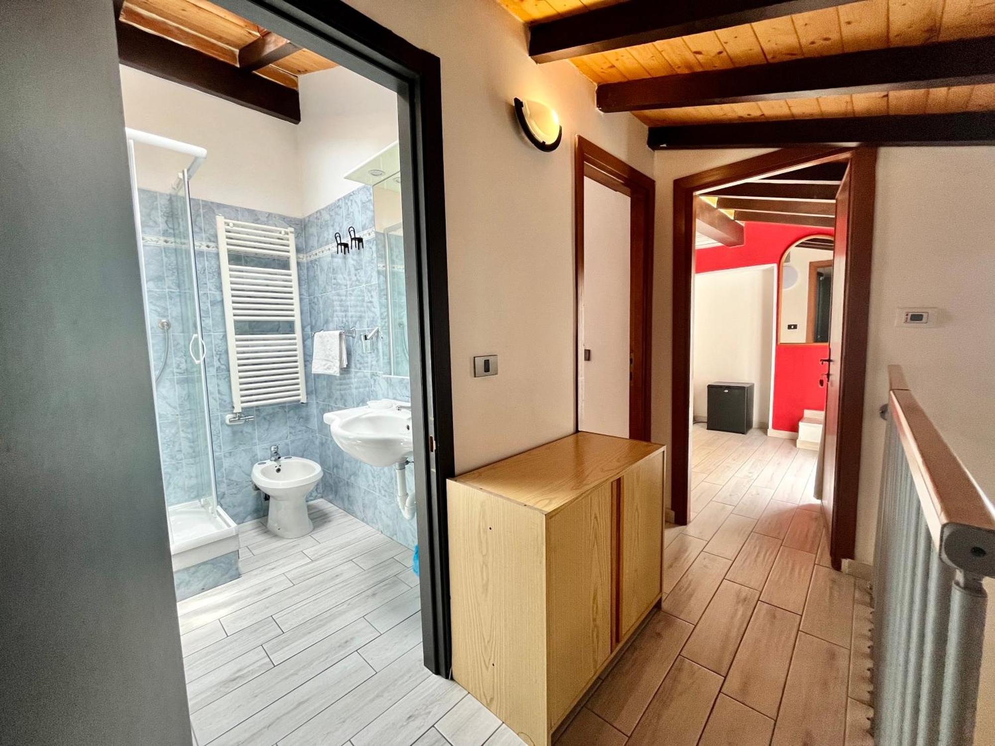 Hotel Alla Fontanella Алассіо Номер фото